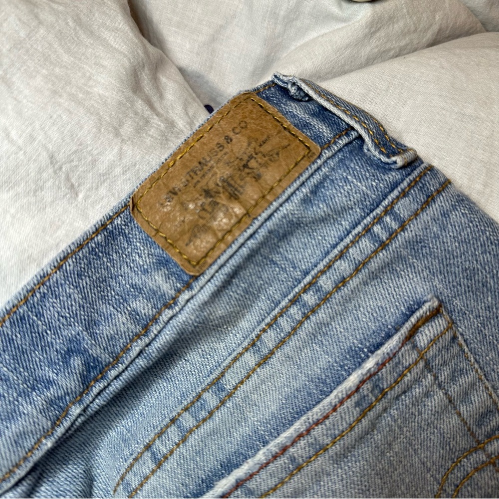 Levi's Women's Boot Cut 2007 Jeans - Picture 10 of 10